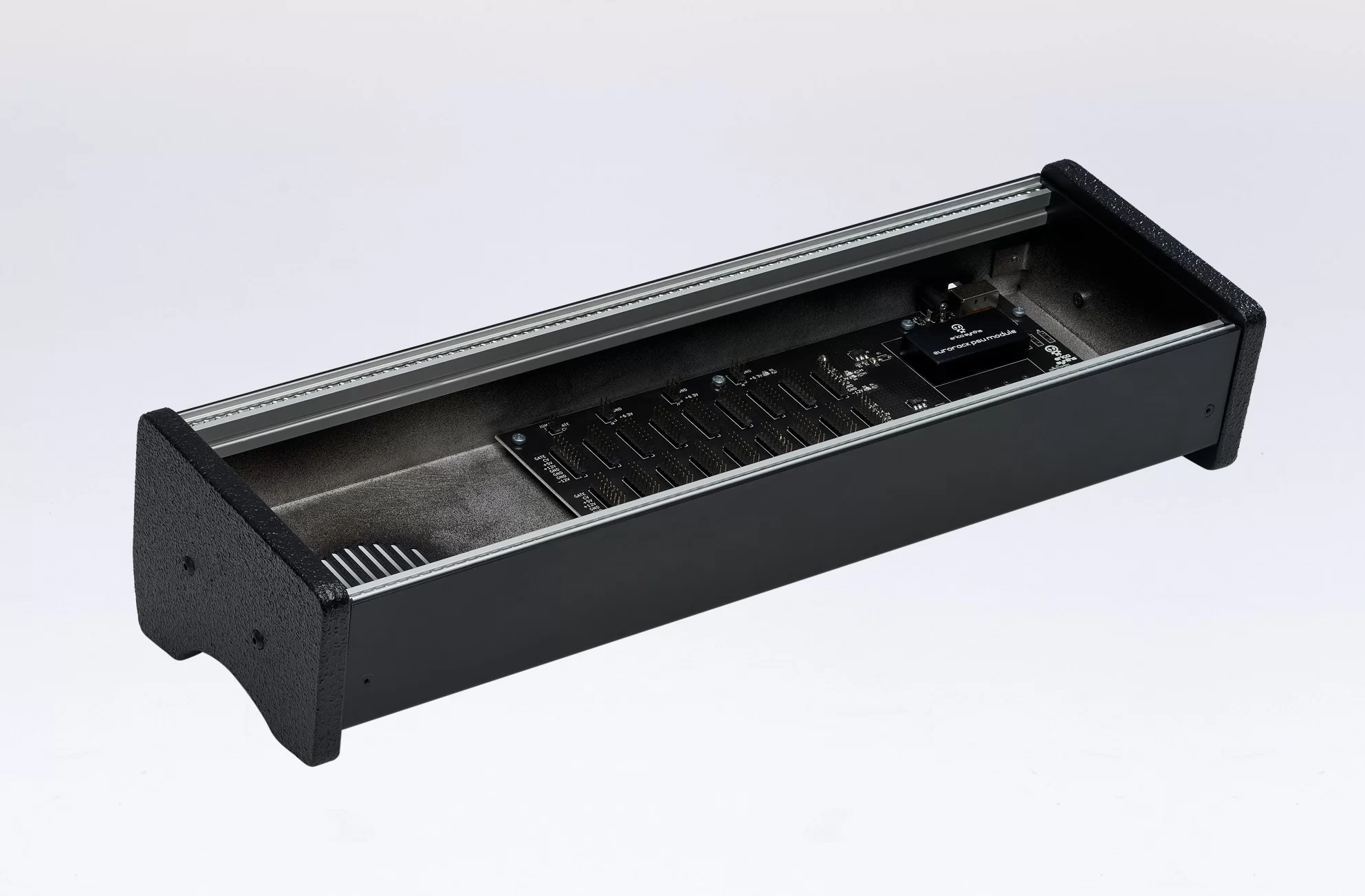 Erica Synths 1x84HP skiff case (EU Plug)