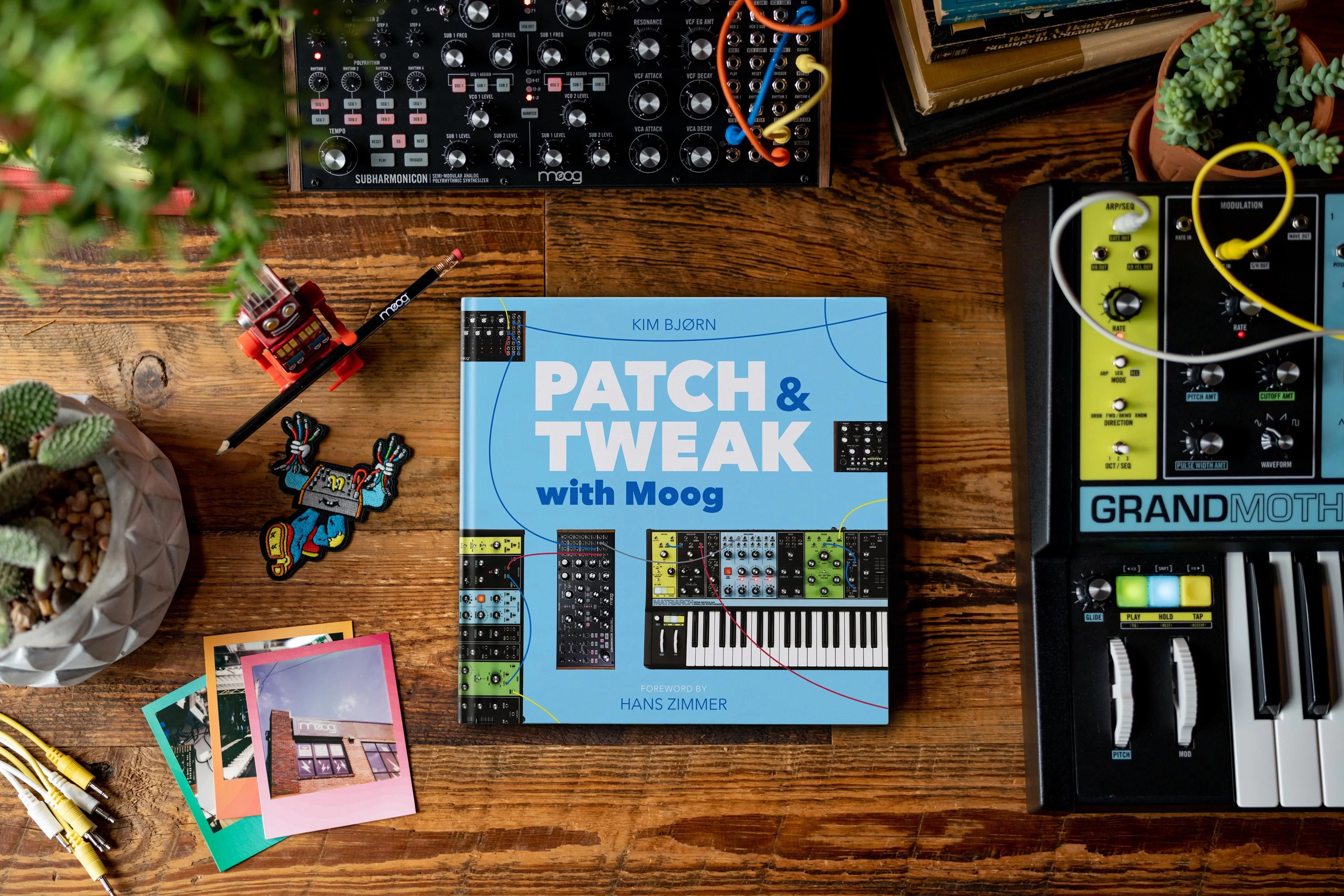 Patch & Tweak with Moog