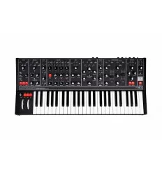 Moog Matriarch Dark