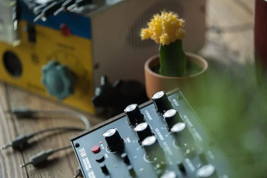 DFAM Drummer From Another Mother - Semi-modular analog percussion-synth