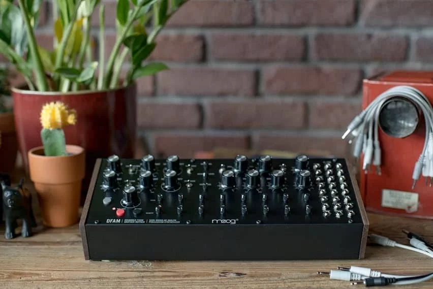DFAM Drummer From Another Mother - Semi-modular analog percussion-synth
