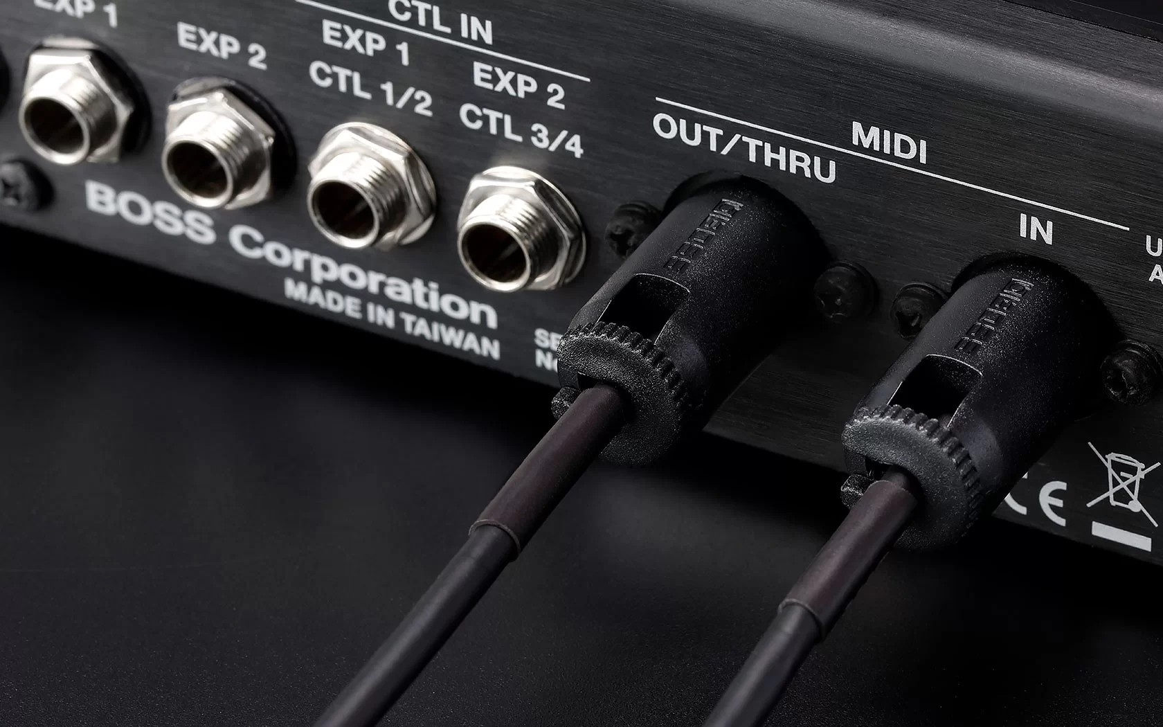 BOSS MIDI Cable Multi-directional - 30cm